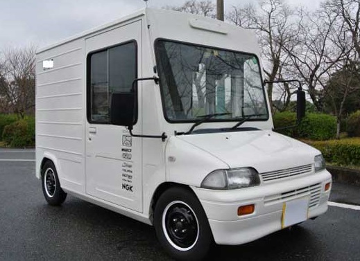 三菱 ミニカウォークスルーバン