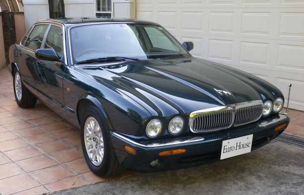 ジャガー XJ8