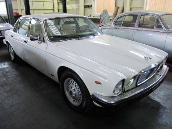 ジャガー XJ12