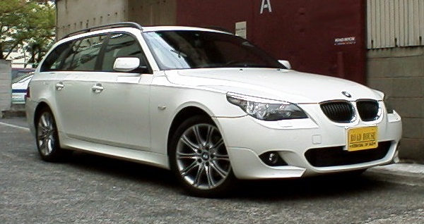 BMW 530xiツーリング